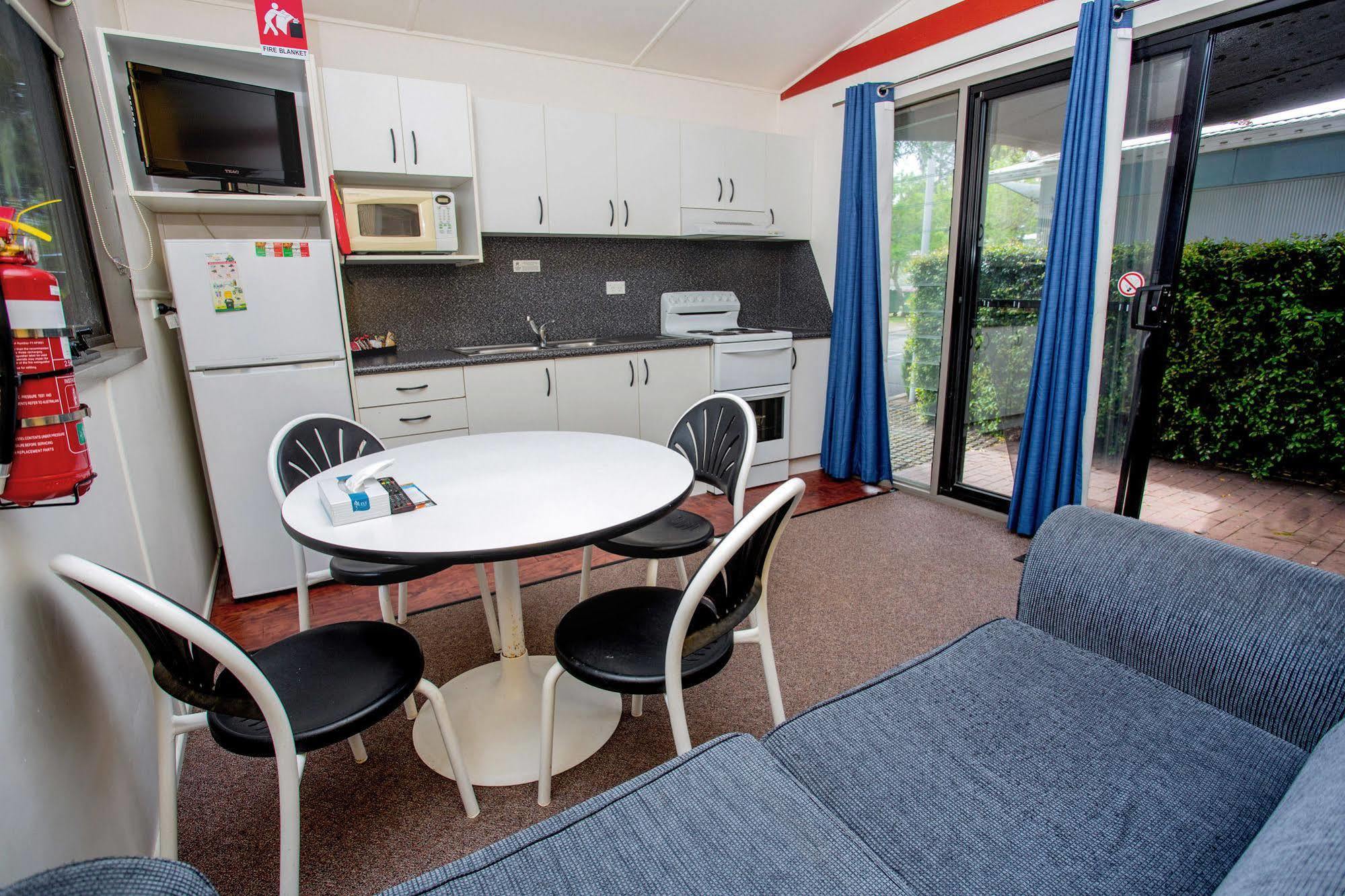 Ingenia Holidays Sydney Hills Dural Bagian luar foto