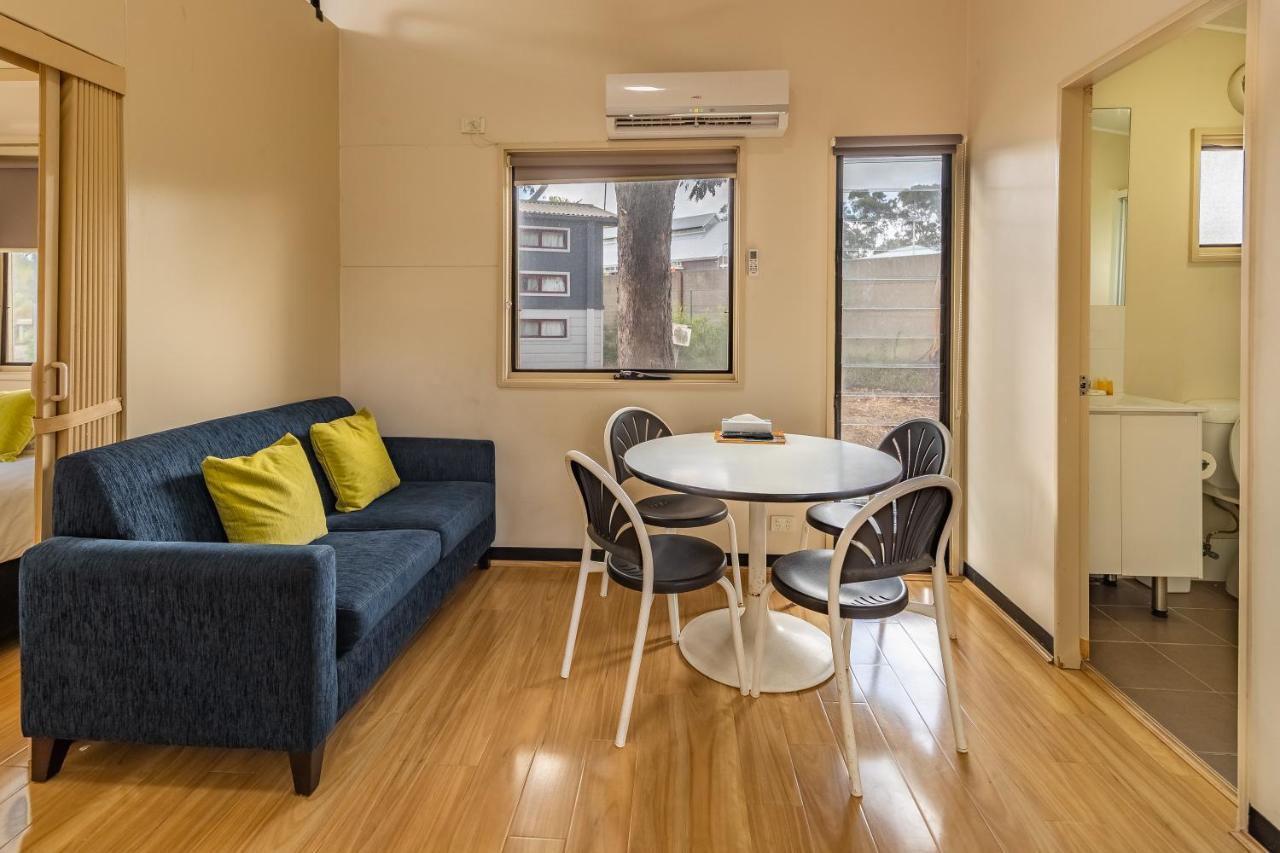 Ingenia Holidays Sydney Hills Dural Bagian luar foto