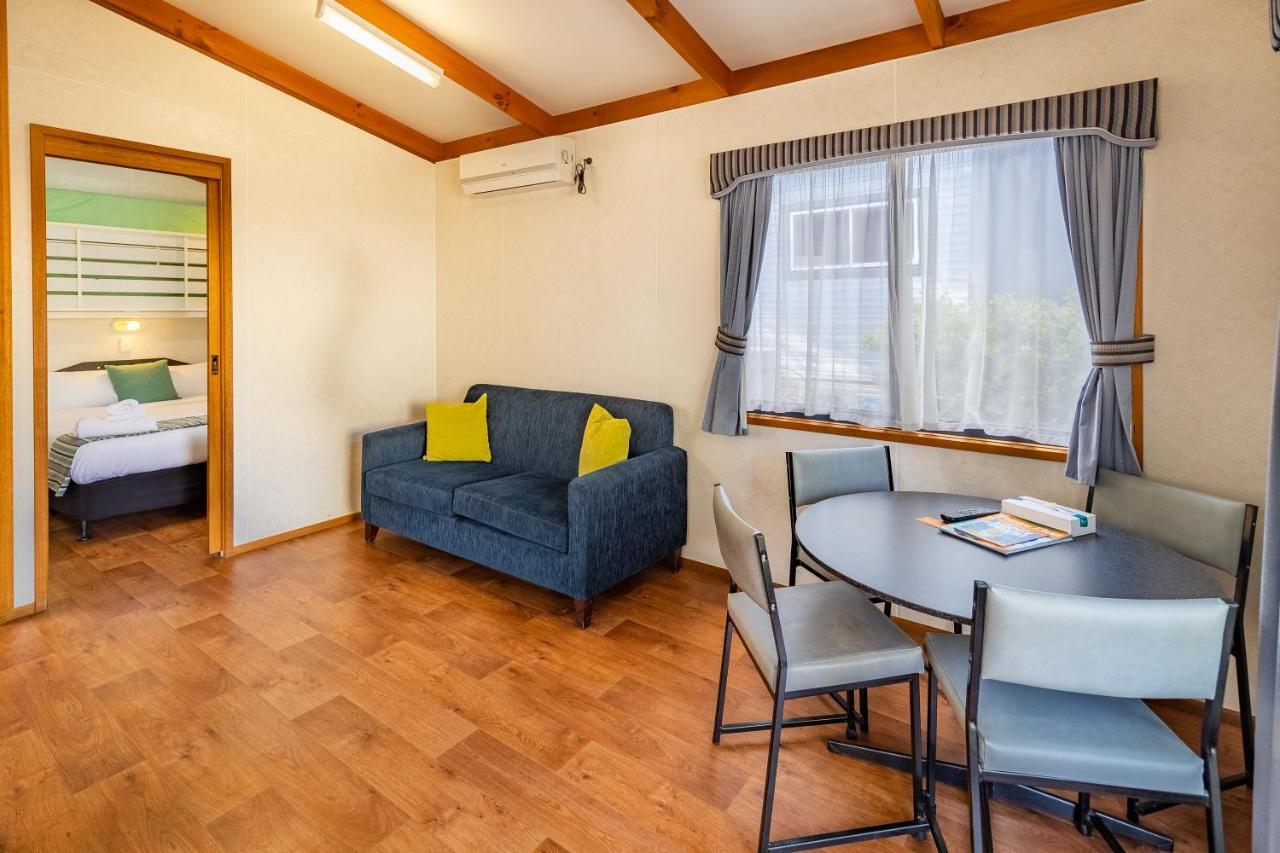 Ingenia Holidays Sydney Hills Dural Bagian luar foto